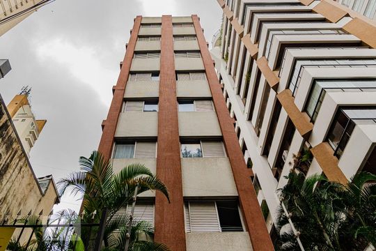 Fachada de apartamento para alugar com 1 quarto, 38m² em Vila Madalena, São Paulo