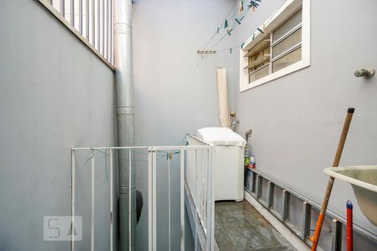 Varanda quarto 02 de casa de condomínio para alugar com 3 quartos, 100m² em Vila Fernandes, São Paulo