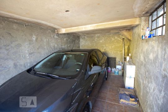 Garagem de casa para alugar com 3 quartos, 185m² em Santa Monica, Belo Horizonte