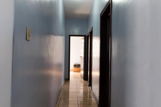 Corredor de casa para alugar com 3 quartos, 185m² em Santa Monica, Belo Horizonte