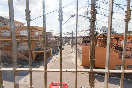 Vista sala de casa à venda com 2 quartos, 80m² em Jardim Fernandes, São Paulo