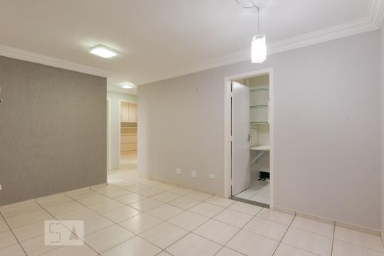Sala de apartamento à venda com 3 quartos, 63m² em Vila Industrial, Campinas