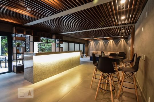 Área comum de kitnet/studio para alugar com 1 quarto, 34m² em Pinheiros, São Paulo