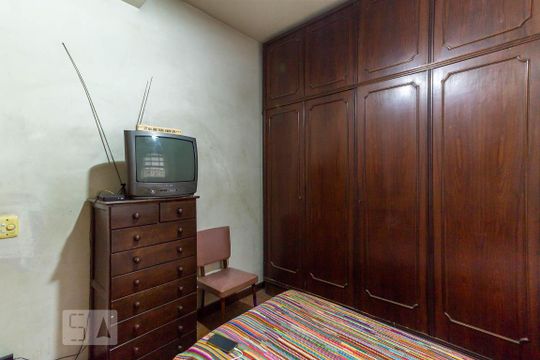 Casa 1 - Quarto de casa à venda com 6 quartos, 200m² em Cachambi, Rio de Janeiro