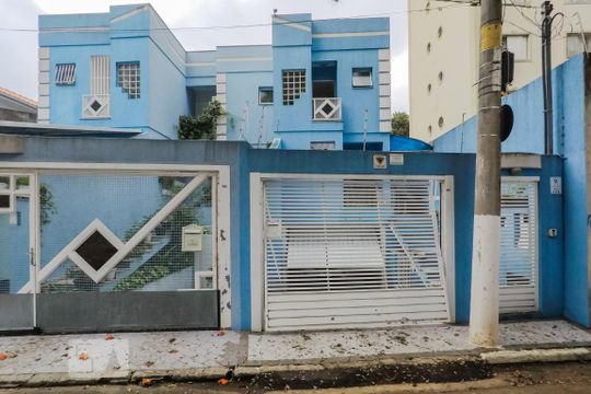 Fachada de casa à venda com 3 quartos, 179m² em Vila Brasílio Machado, São Paulo