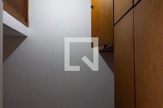 Quarto de serviço de apartamento à venda com 3 quartos, 125m² em Gávea, Rio de Janeiro