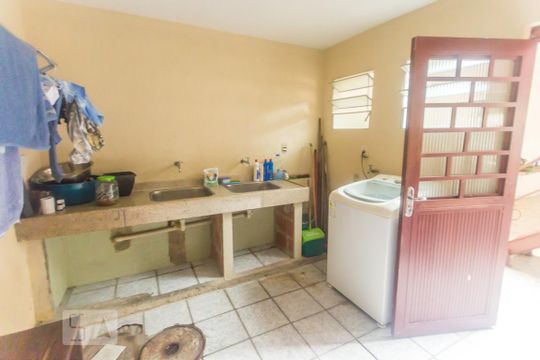 Área de Serviço de casa de condomínio para alugar com 3 quartos, 380m² em Freguesia de Jacarepaguá, Rio de Janeiro