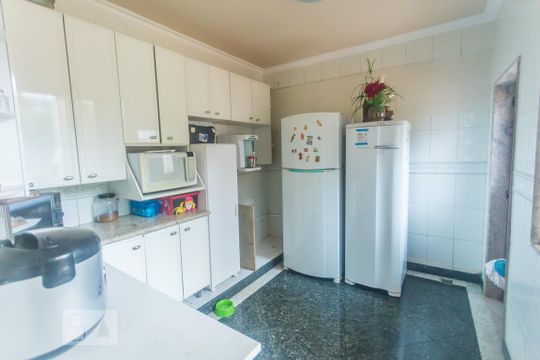 Cozinha de casa de condomínio para alugar com 3 quartos, 380m² em Freguesia de Jacarepaguá, Rio de Janeiro