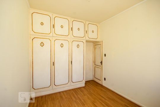 Apartamento para alugar com 4 quartos, 147m² em Copacabana, Rio de Janeiro