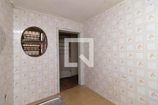Cozinha de casa para alugar com 2 quartos, 80m² em Santo Antônio, Porto Alegre