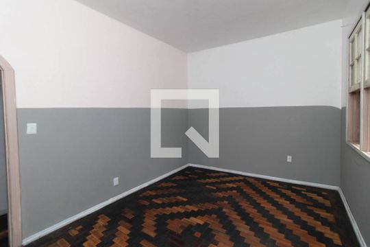 Quarto 1 de casa para alugar com 2 quartos, 80m² em Santo Antônio, Porto Alegre