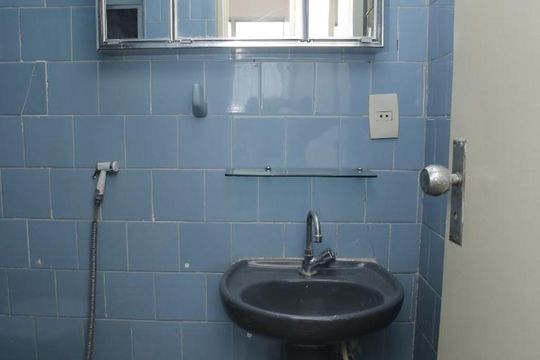Banheiro de apartamento à venda com 2 quartos, 64m² em Rocha, Rio de Janeiro