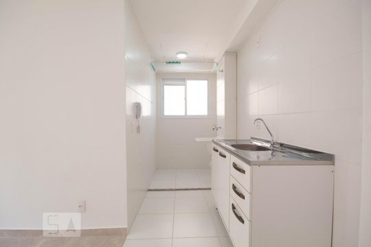 Cozinha e Área de Serviço de apartamento para alugar com 2 quartos, 41m² em Jardim Esmeralda, São Paulo