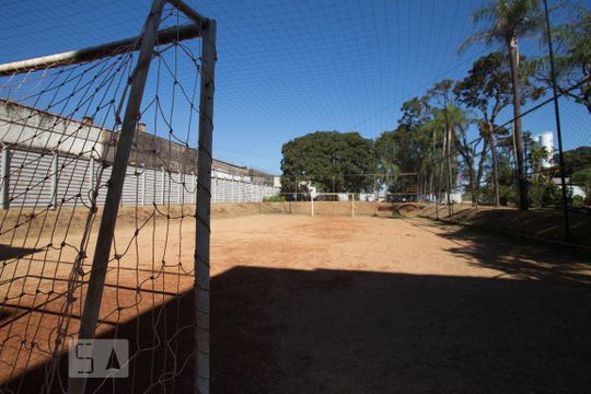 Área comum - campo de areia de apartamento para alugar com 2 quartos, 48m² em Jardim Interlagos, Ribeirão Preto