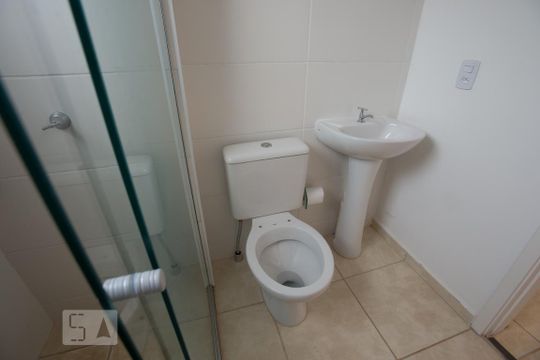 Banheiro social de apartamento para alugar com 2 quartos, 48m² em Jardim Interlagos, Ribeirão Preto