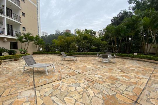 Área comum de apartamento para alugar com 1 quarto, 40m² em Vila Andrade, São Paulo