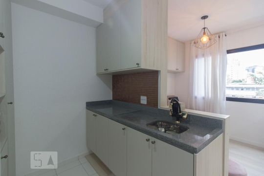Cozinha de kitnet/studio à venda com 1 quarto, 29m² em Bela Vista, São Paulo