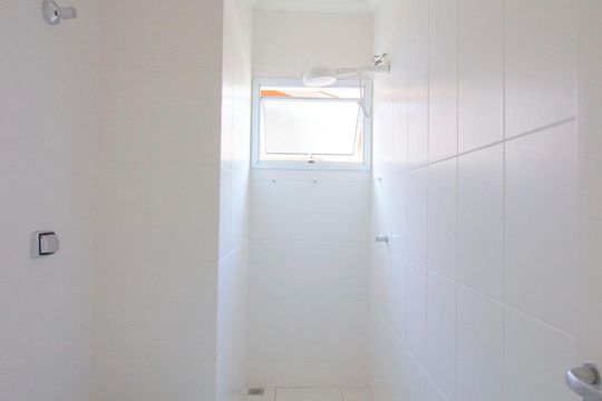 Banheiro 2 de casa para alugar com 4 quartos, 210m² em Jardim Florestal, Jundiaí