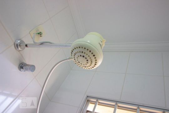 Chuveiro de casa para alugar com 4 quartos, 210m² em Jardim Florestal, Jundiaí