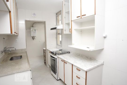 Cozinha de apartamento à venda com 3 quartos, 97m² em Tijuca, Rio de Janeiro