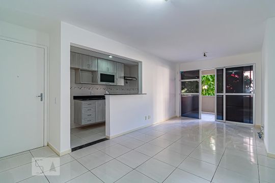 Apartamento à venda com 3 quartos, 75m² em Pechincha, Rio de Janeiro