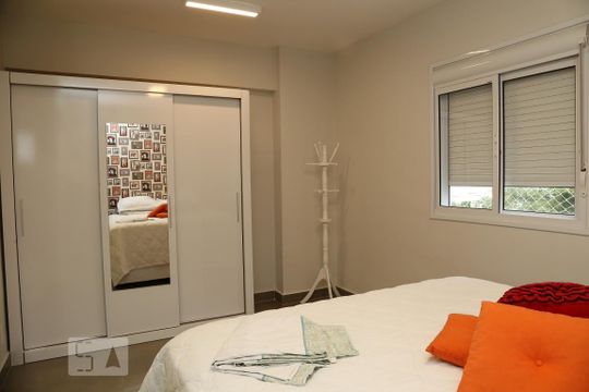 Suíte 2 de apartamento para alugar com 2 quartos, 77m² em Jardim Fonte do Morumbi, São Paulo