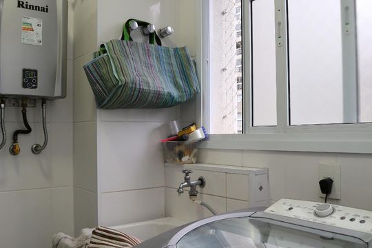 Área de Serviço de apartamento para alugar com 2 quartos, 77m² em Jardim Fonte do Morumbi, São Paulo