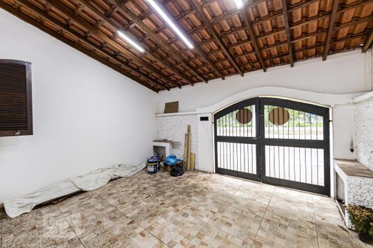 Garagem de casa à venda com 5 quartos, 300m² em Mooca, São Paulo