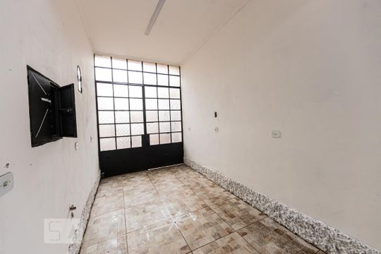Garagem de casa à venda com 5 quartos, 300m² em Mooca, São Paulo