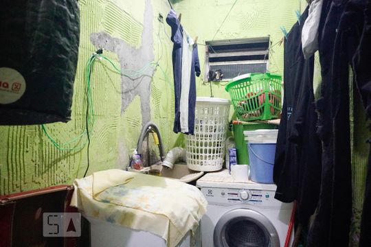 Casa 1 - Lavanderia de casa à venda com 6 quartos, 120m² em Jardim Jaú (zona Leste), São Paulo