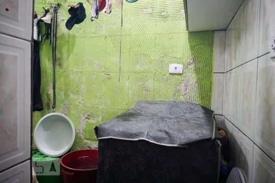 Casa 1 - Lavanderia de casa à venda com 6 quartos, 120m² em Jardim Jaú (zona Leste), São Paulo