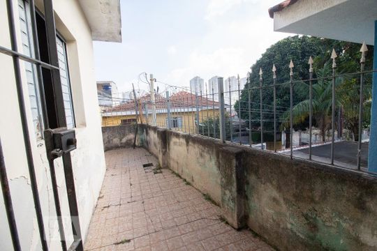 Área Externa de casa para alugar com 3 quartos, 120m² em Vila Romero, São Paulo
