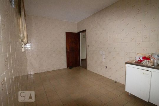 Cozinha de casa para alugar com 3 quartos, 120m² em Vila Romero, São Paulo