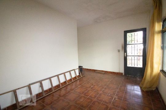 Sala de casa para alugar com 3 quartos, 120m² em Vila Romero, São Paulo