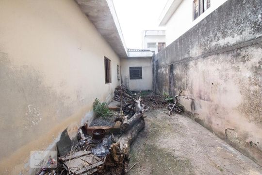 Área Externa de casa para alugar com 3 quartos, 120m² em Vila Romero, São Paulo