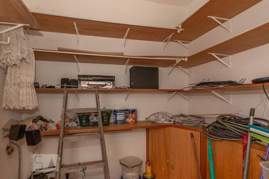 Quarto de Serviço de casa à venda com 3 quartos, 150m² em Santo Amaro, São Paulo
