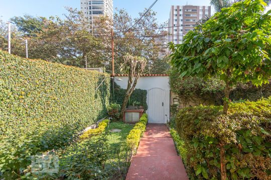 Vista da Sala de casa à venda com 3 quartos, 150m² em Santo Amaro, São Paulo