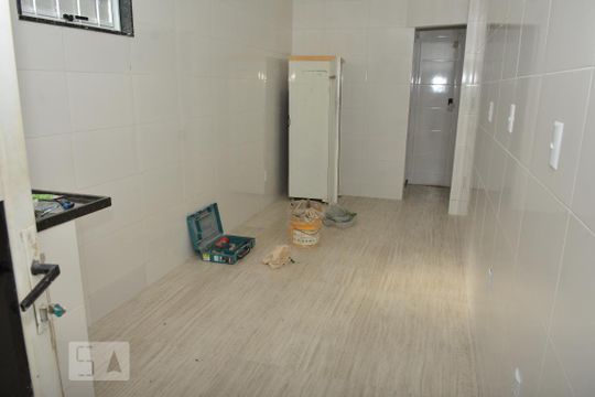 Cozinha de apartamento para alugar com 2 quartos, 112m² em Galeão, Rio de Janeiro