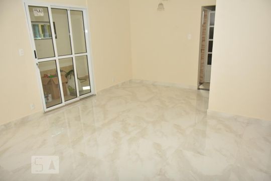 sala de apartamento para alugar com 2 quartos, 112m² em Galeão, Rio de Janeiro