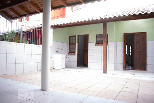 Área Externa de casa à venda com 4 quartos, 100m² em Aberta dos Morros, Porto Alegre