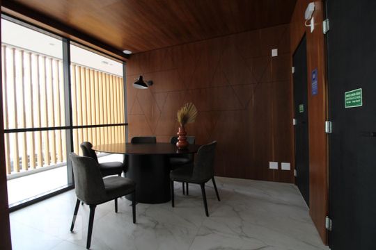 Sala de reuniões de kitnet/studio à venda com 1 quarto, 22m² em Jardim das Acacias, São Paulo