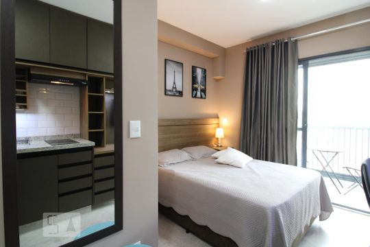 Quarto de kitnet/studio à venda com 1 quarto, 22m² em Jardim das Acacias, São Paulo