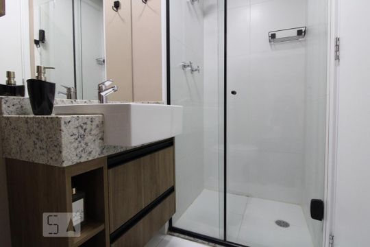 Banheiro de kitnet/studio à venda com 1 quarto, 22m² em Jardim das Acacias, São Paulo