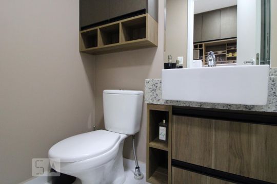 Banheiro de kitnet/studio à venda com 1 quarto, 22m² em Jardim das Acacias, São Paulo