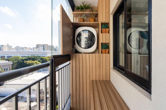Varanda de kitnet/studio para alugar com 1 quarto, 26m² em Indianópolis, São Paulo