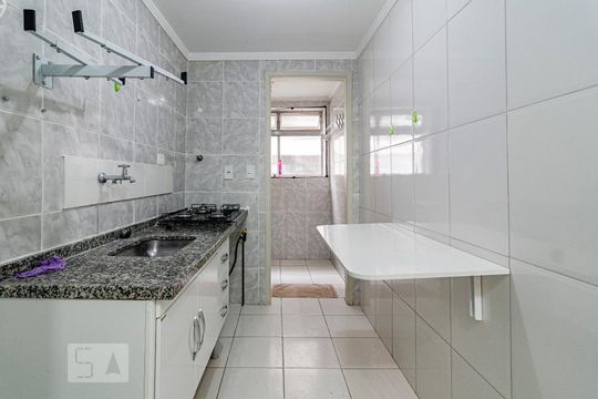 Cozinha de kitnet/studio para alugar com 1 quarto, 35m² em Pinheiros, São Paulo