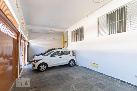 Garagem de casa à venda com 3 quartos, 350m² em Jardim Nordeste, São Paulo