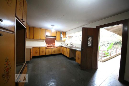 Cozinha de casa à venda com 5 quartos, 1300m² em Jardim dos Estados, São Paulo