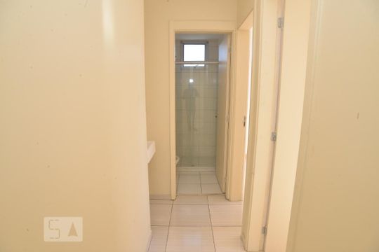 Corredor de apartamento para alugar com 2 quartos, 50m² em Campo Grande, Rio de Janeiro