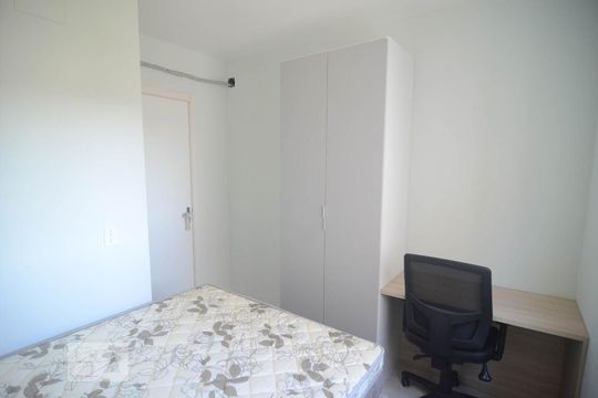 Quarto 1 de apartamento à venda com 2 quartos, 57m² em Fátima, Canoas